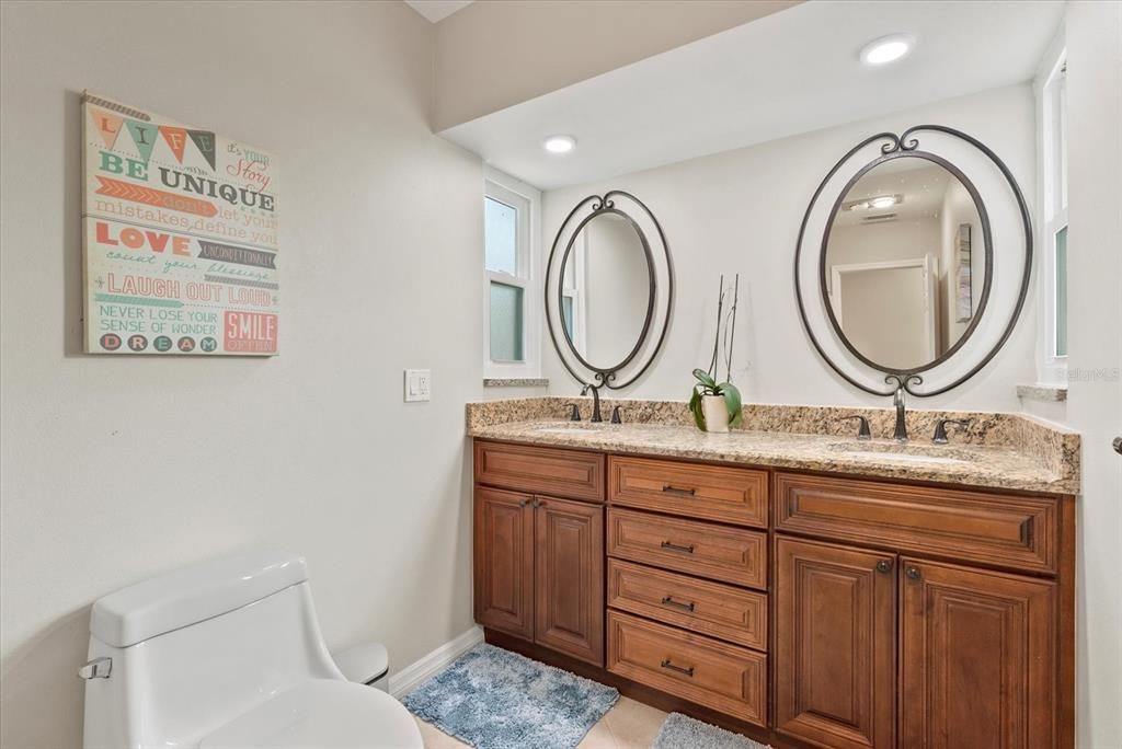 Bathroom, Dual Sink Vanities, Interior, Recessed Lighting