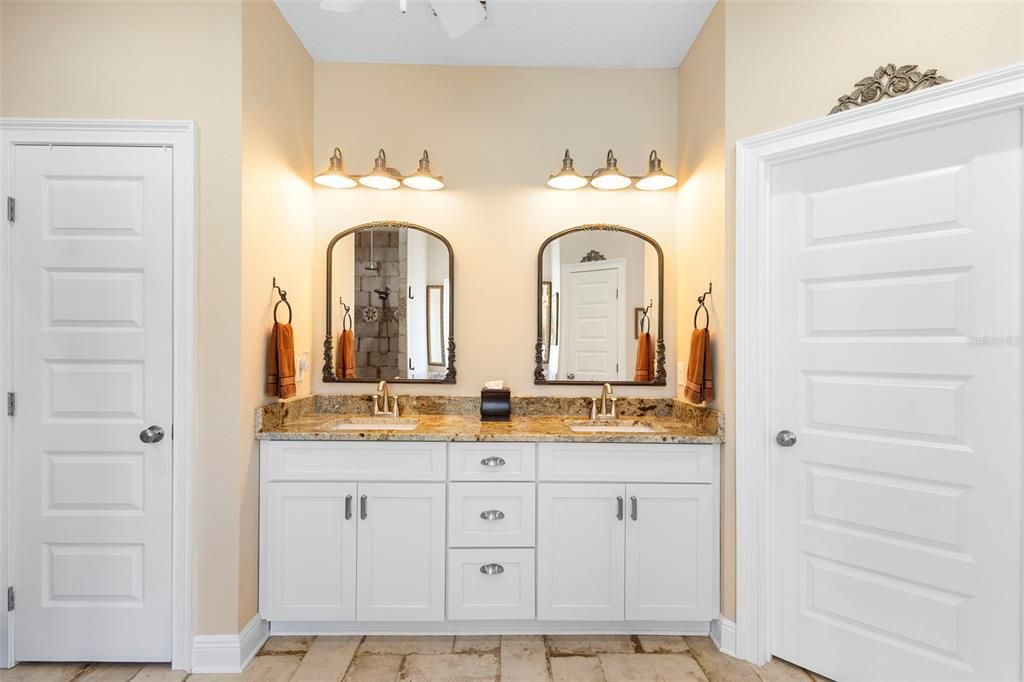 Bathroom, Dual Sink Vanities, Interior