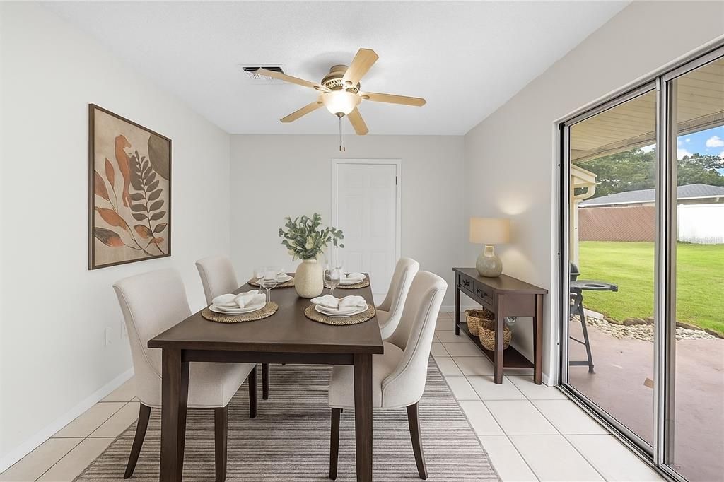 Dining room, Interior
