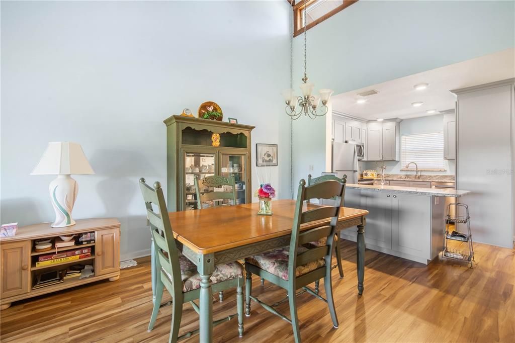 Chandelier, Dining room, Interior, Kitchen, Recessed Lighting, Wood Texture Flooring
