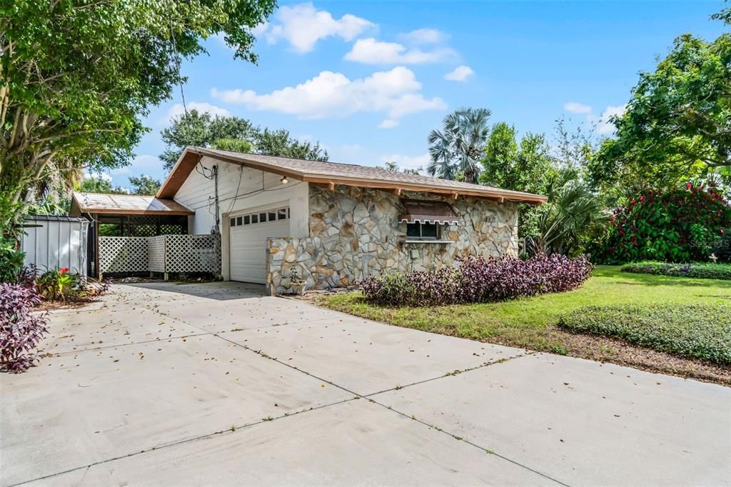 Backyard, Detached Garage, Exterior