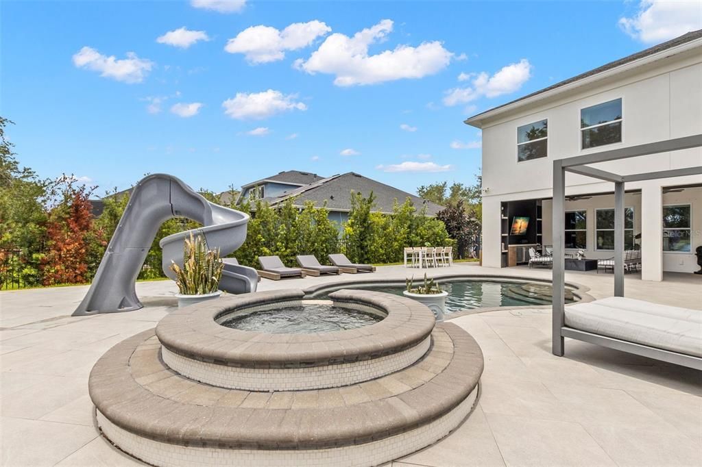 Exterior, Playground, Pool