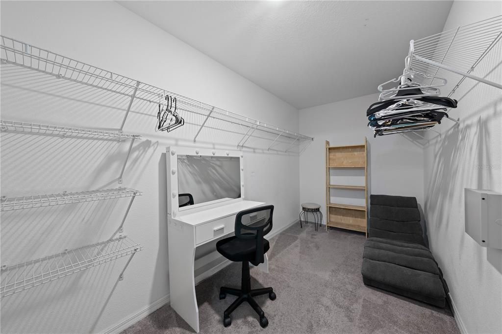 Home Office, Interior, Walk-in Closets