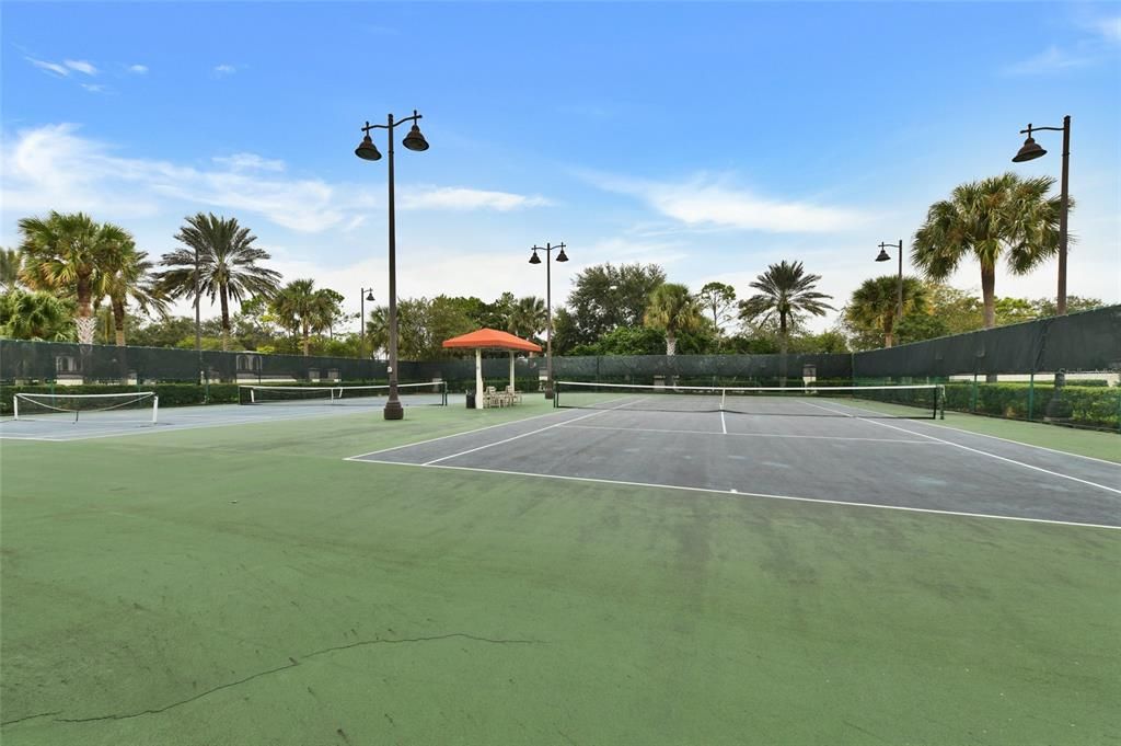 Exterior, Tennis Courts