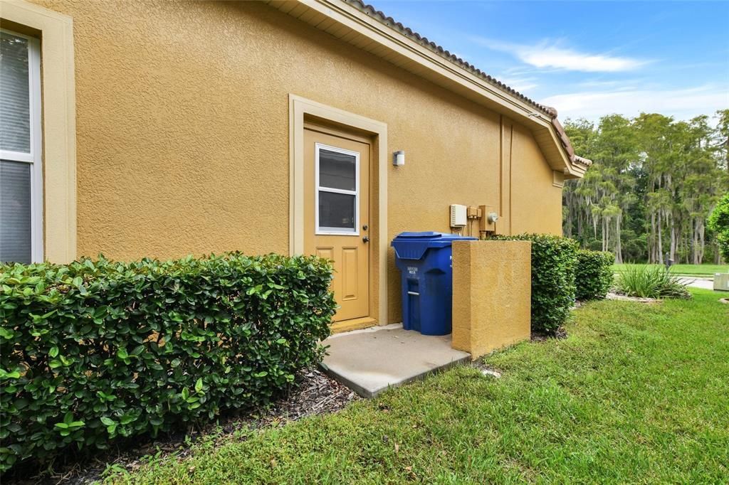 Backyard, Exterior