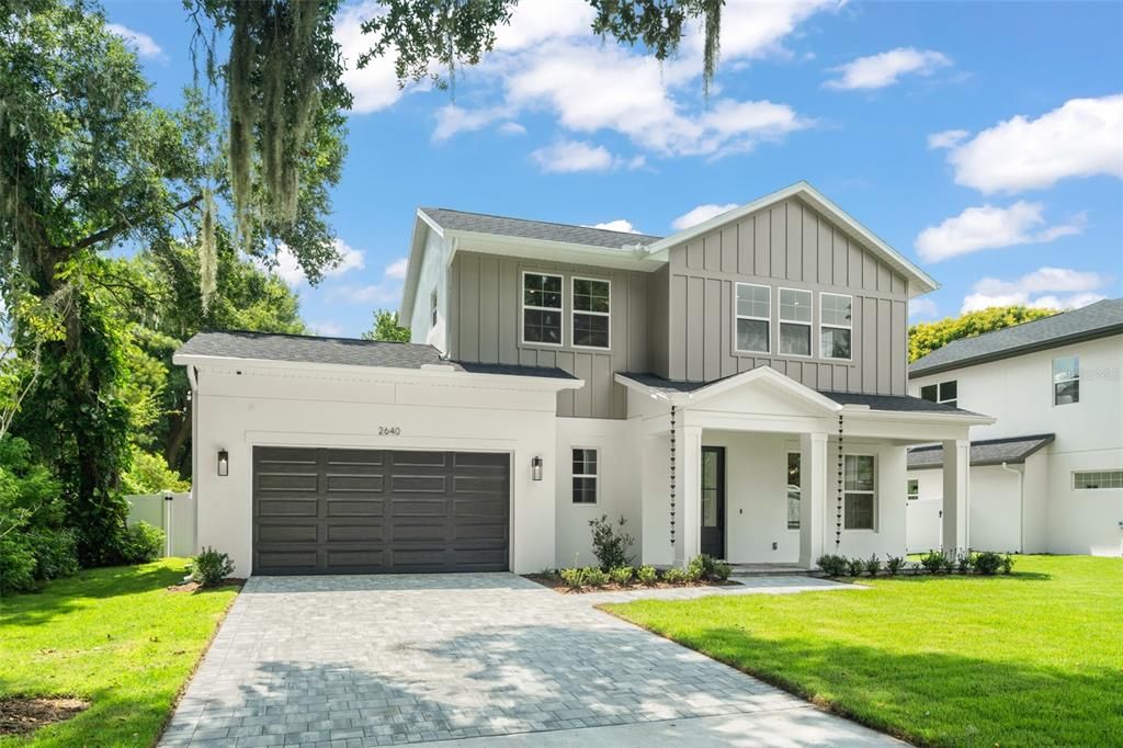 Attached, Exterior, Facade, Farmhouse