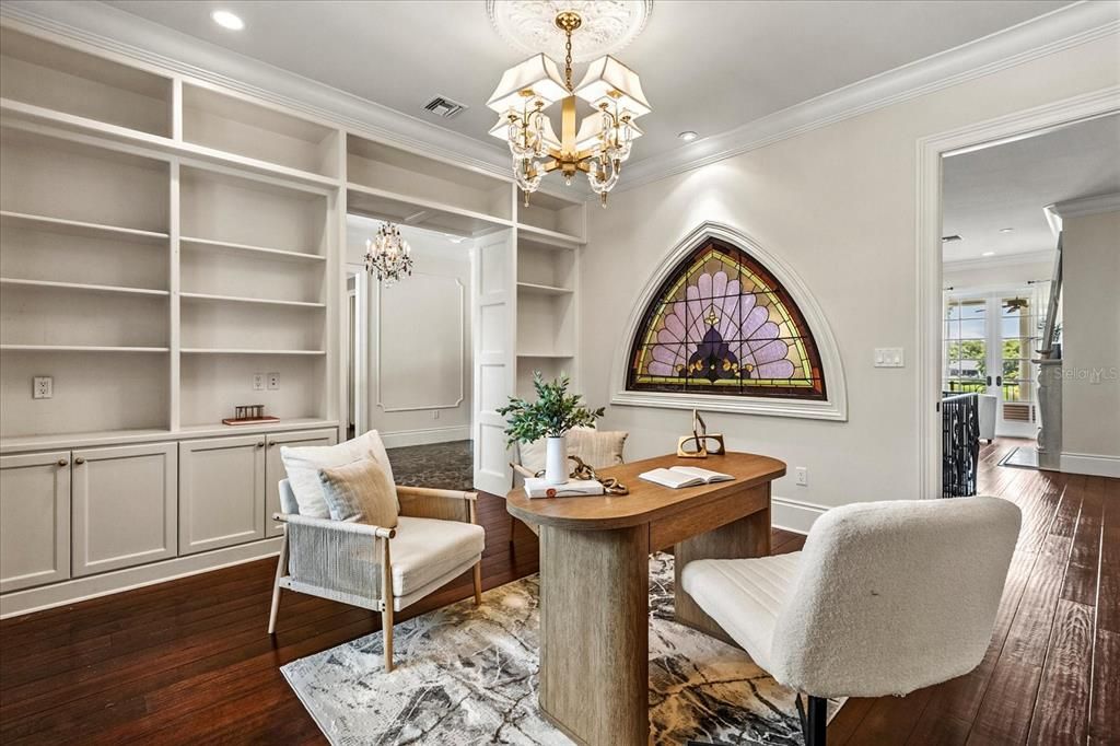 Chandelier, Home Office, Interior, Recessed Lighting, Wood Texture Flooring
