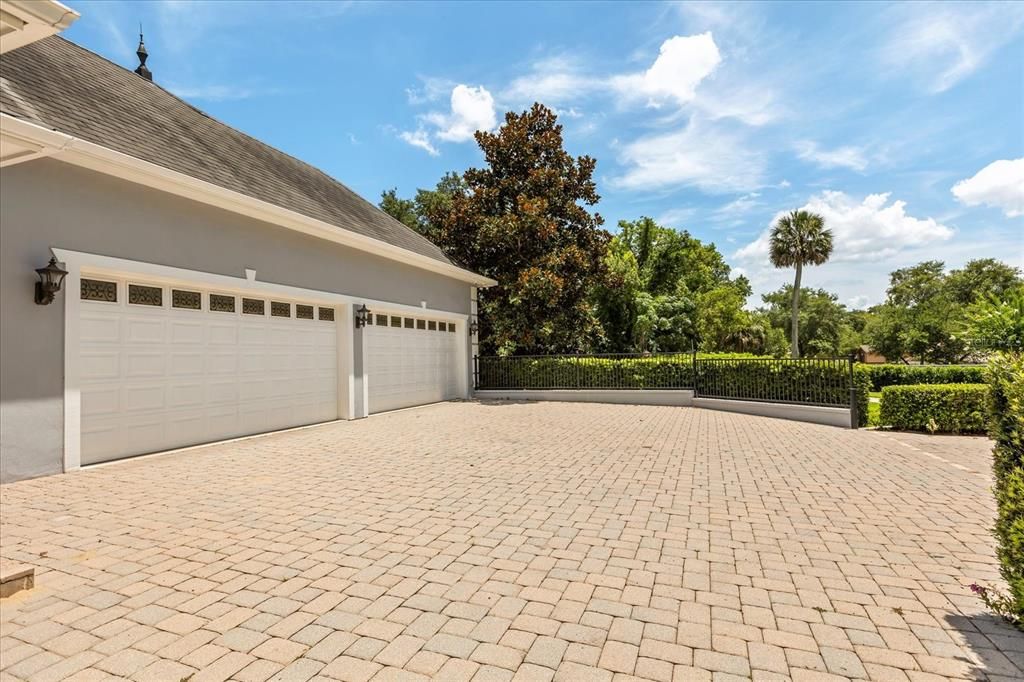 Detached Garage, Exterior