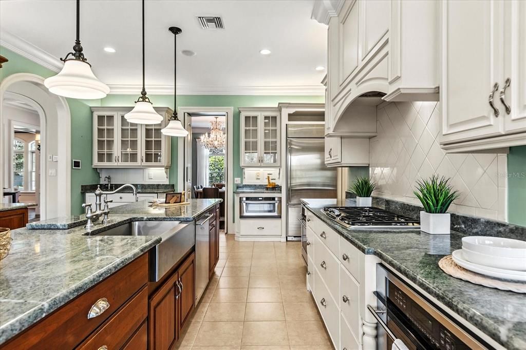 Interior, Kitchen, Pendant Lights, Recessed Lighting, Stainless Steel Appliances