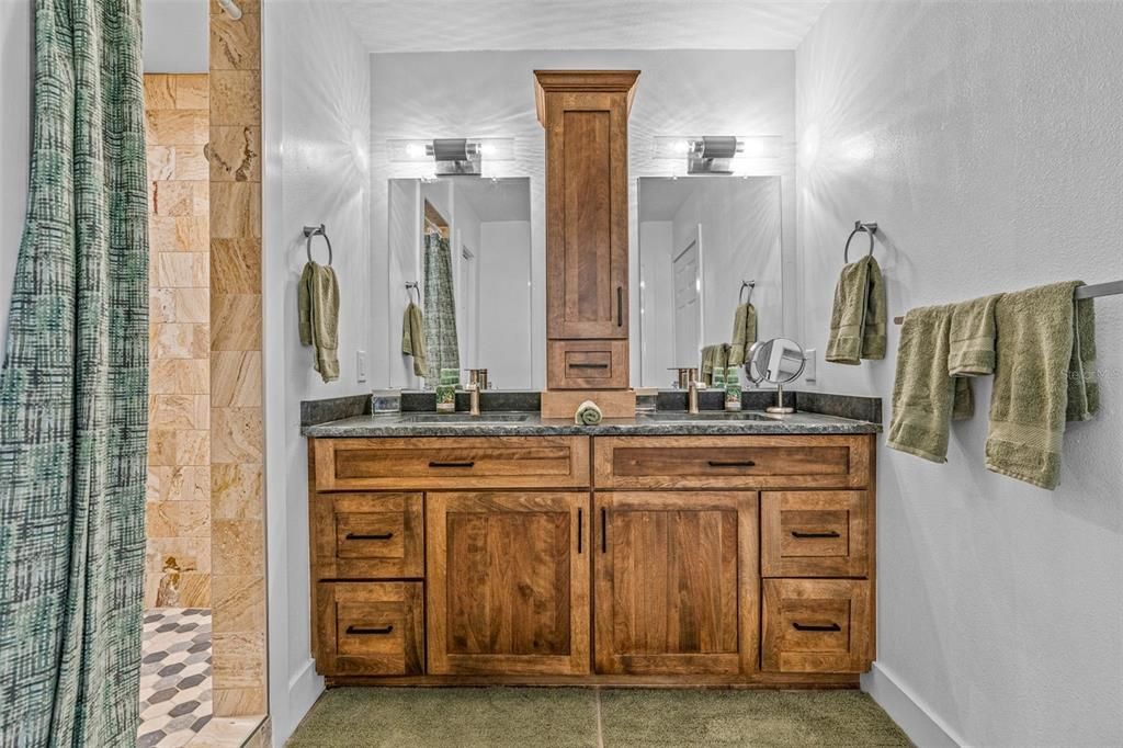 Bathroom, Dual Sink Vanities, Interior