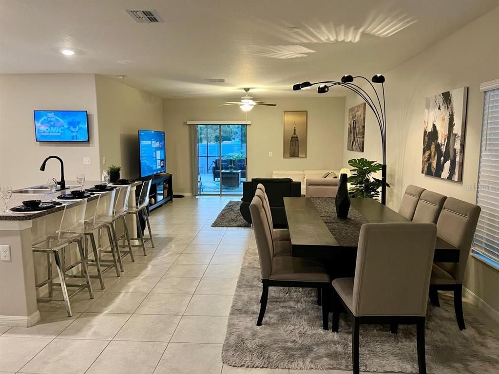 Dining room, Interior, Living room, Recessed Lighting