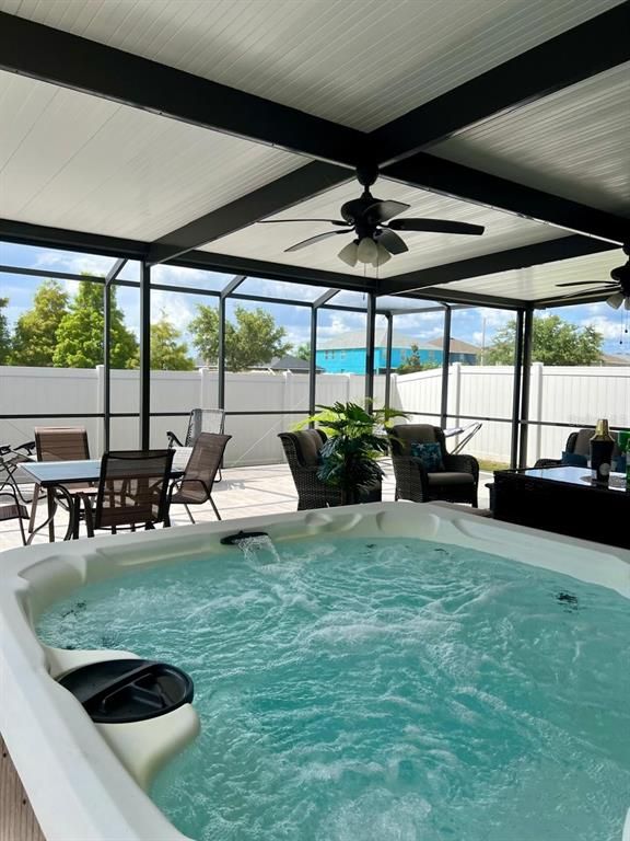 Hot Tub, Interior, Pool, Sun Room, Water