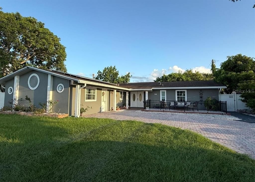 Backyard, Exterior