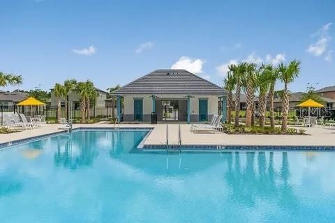 Exterior, Pool