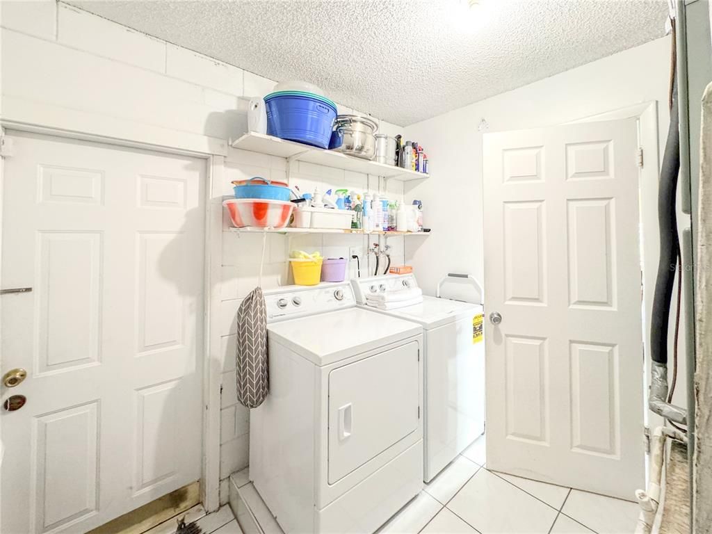Interior, Washer