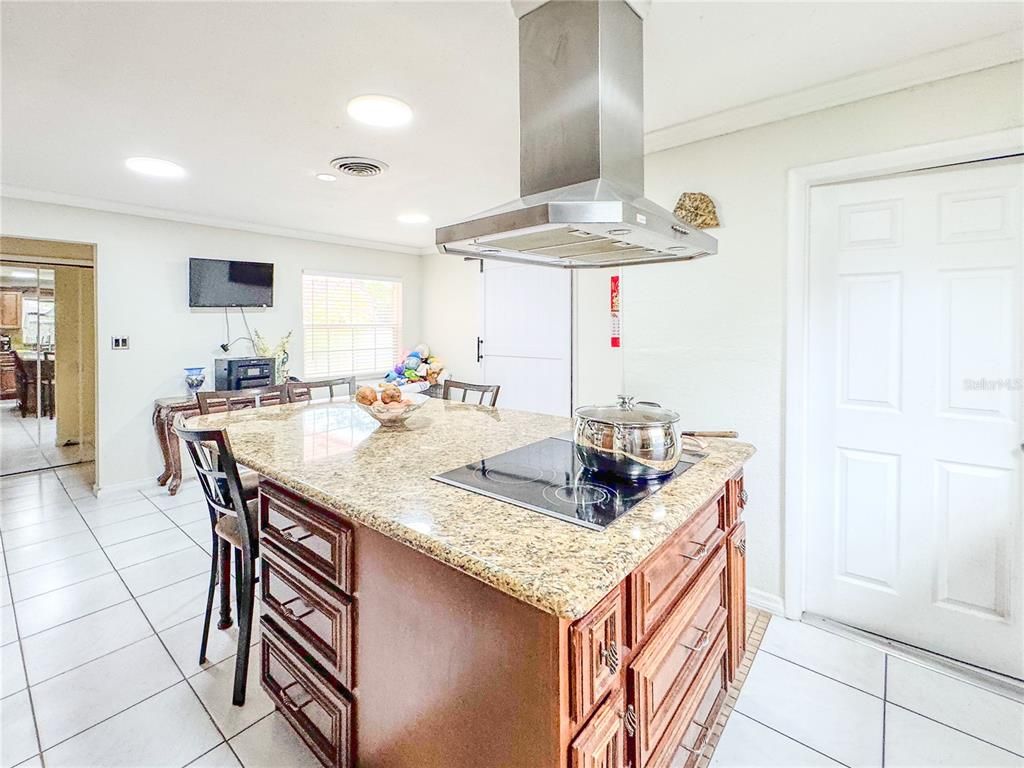 Interior, Kitchen, Recessed Lighting