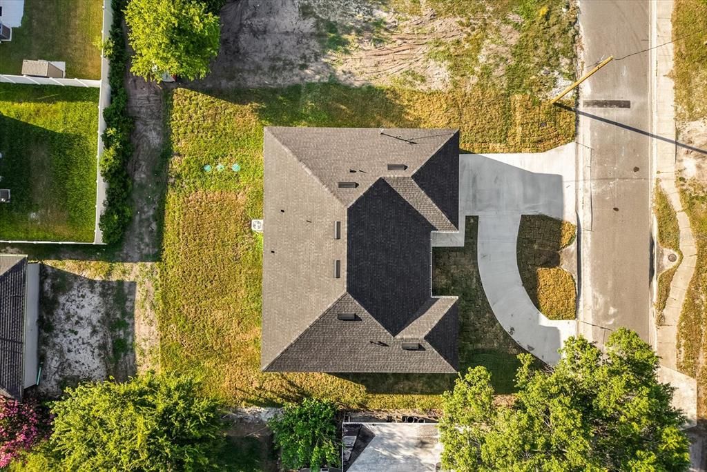 Exterior, Drone