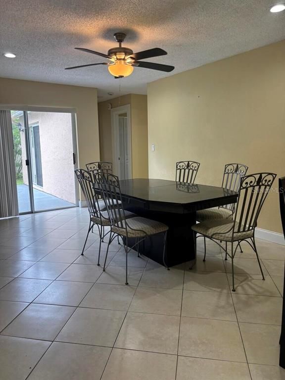 Dining room, Interior, Recessed Lighting