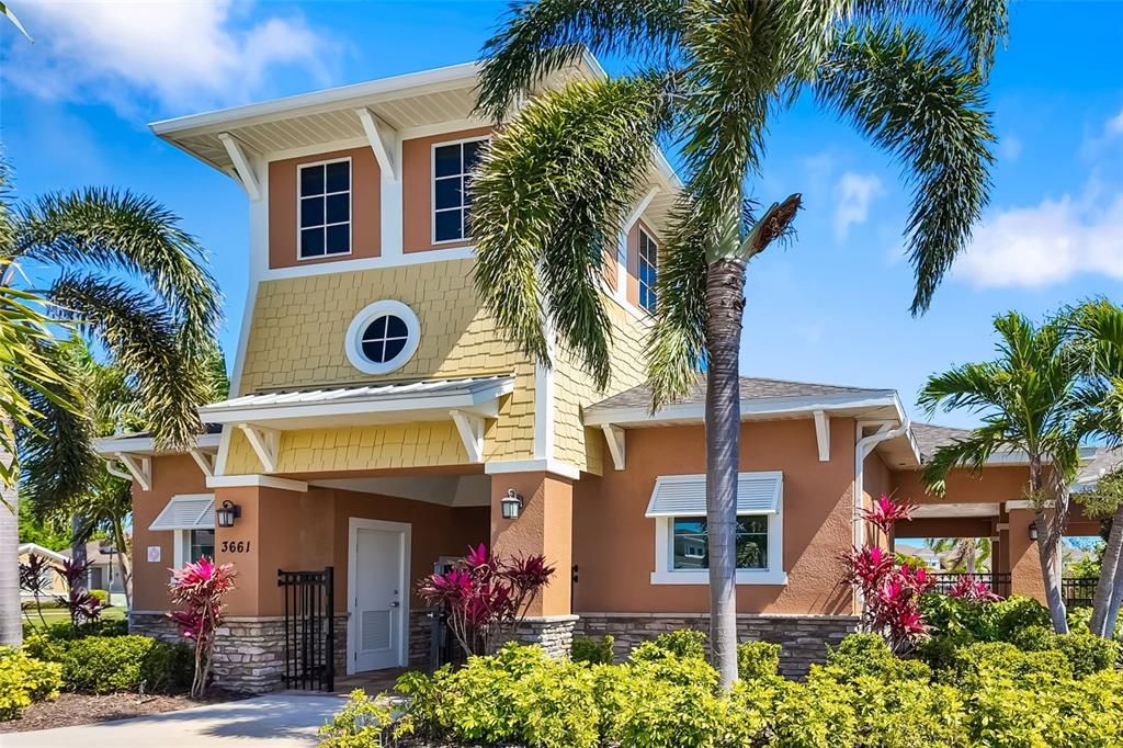 Exterior, Facade, Mediterranean