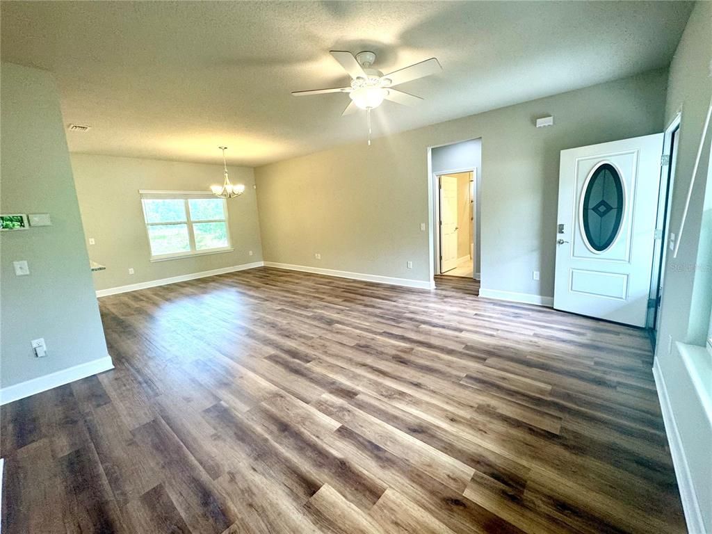 Chandelier, Empty room, Interior, Washer, Wood Texture Flooring