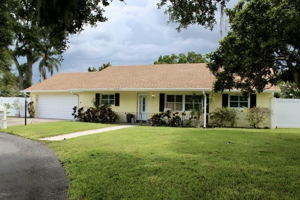 Attached, Backyard, Exterior, Facade, Ranch