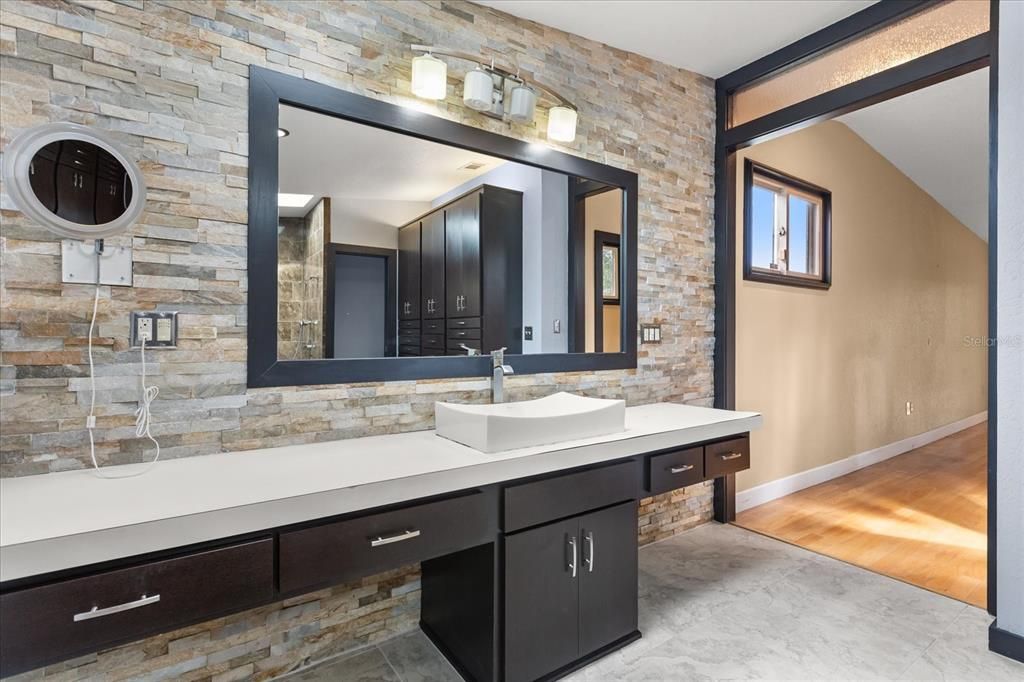 Bathroom, Interior, Stone Walls, Wood Texture Flooring