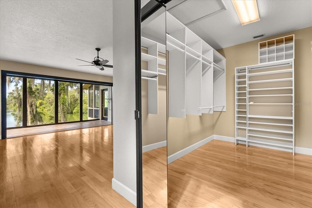 Interior, Walk-in Closets, Wood Texture Flooring