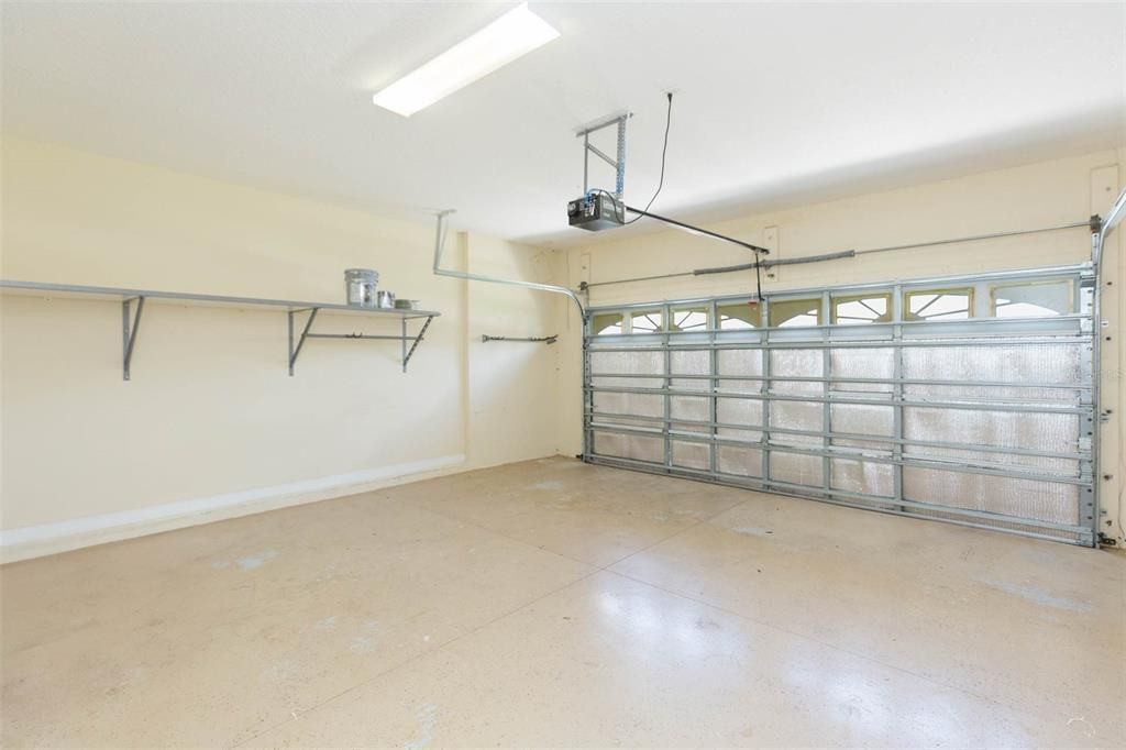 Garage, Interior