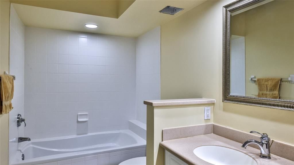 Bathroom, Interior, Recessed Lighting