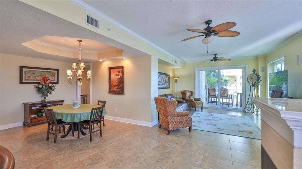 Chandelier, Dining room, Interior, Living room, Recessed Lighting