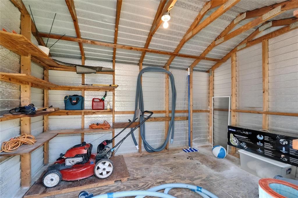 Garage, Interior