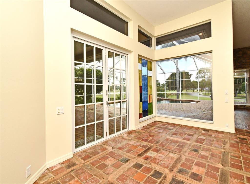 Empty room, Interior, Sun Room