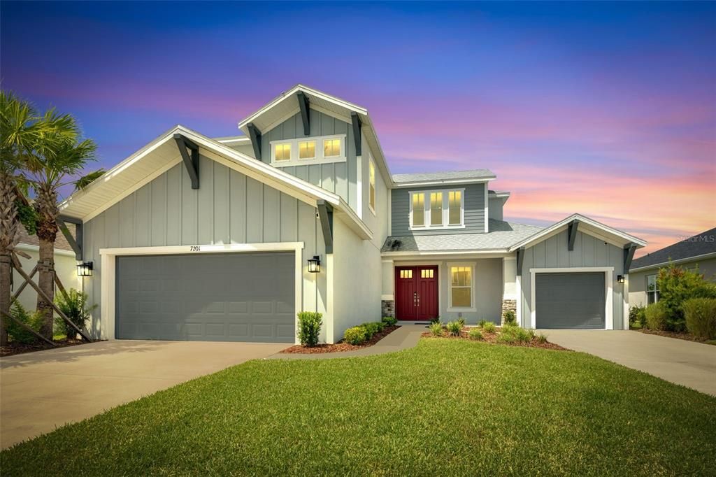 Attached, Exterior, Facade, Farmhouse