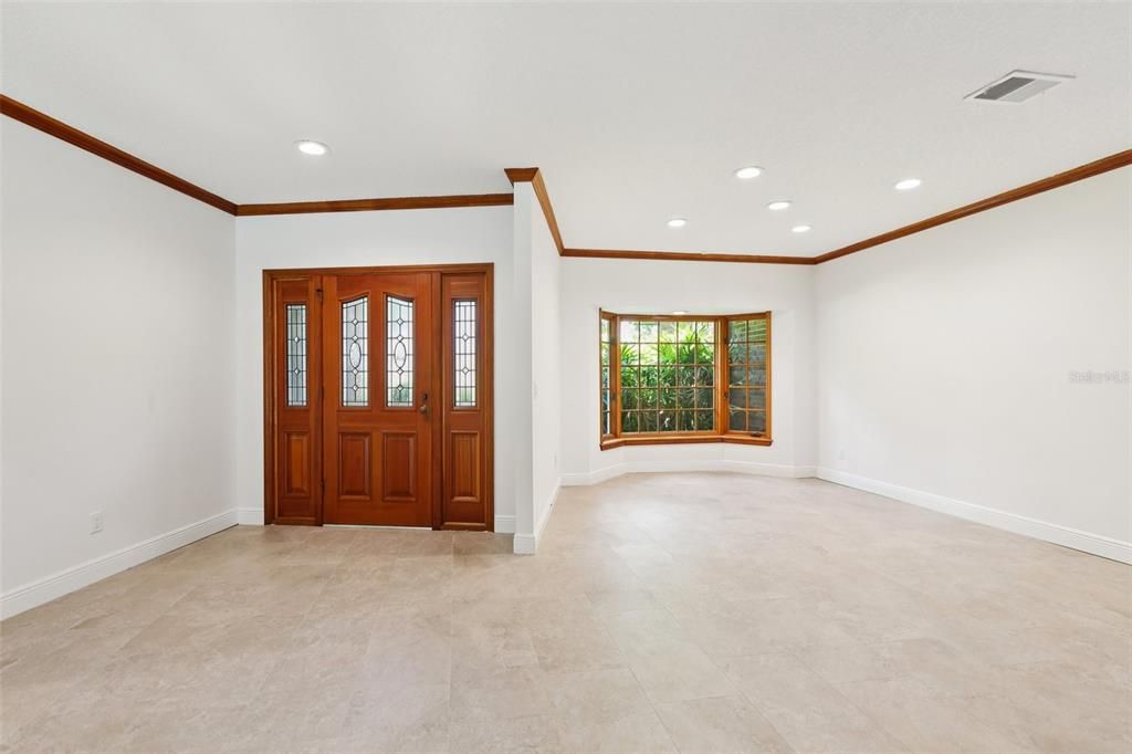 Empty room, Interior, Recessed Lighting
