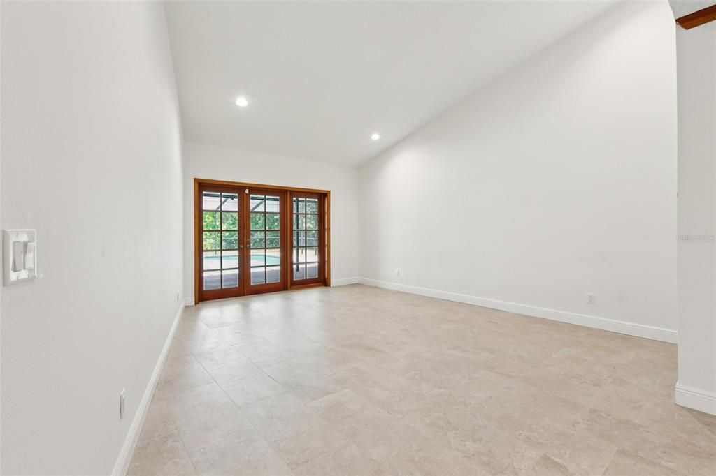 Empty room, Interior, Recessed Lighting