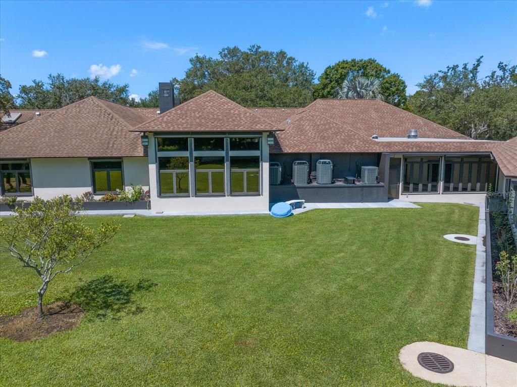 Backyard, Exterior