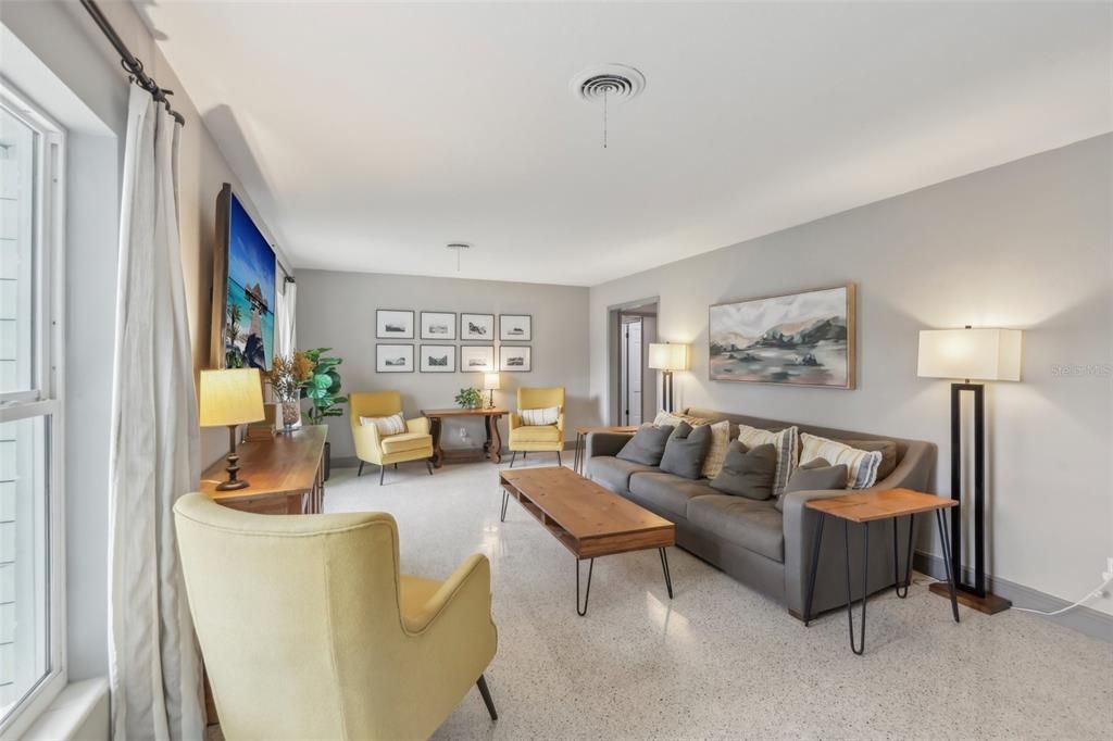 Interior, Living room, Pendant Lights