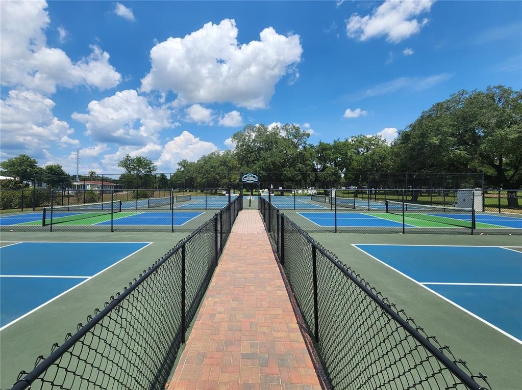 Exterior, Tennis Courts