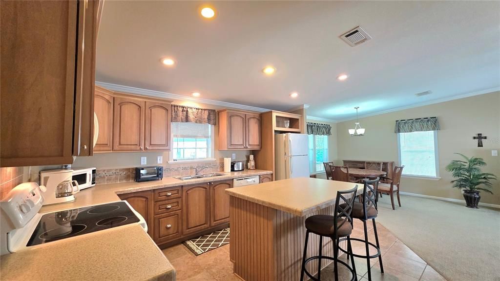 Chandelier, Dining room, Interior, Kitchen, Recessed Lighting