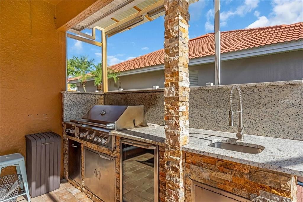 Exterior, Outdoor Kitchen