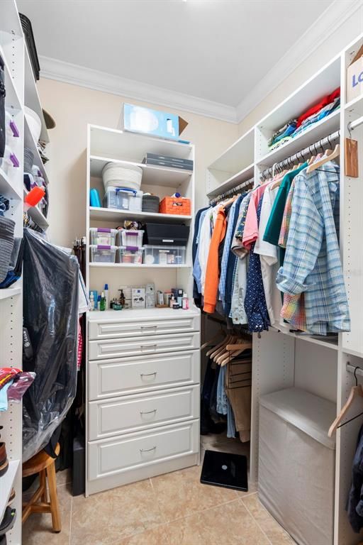Interior, Walk-in Closets