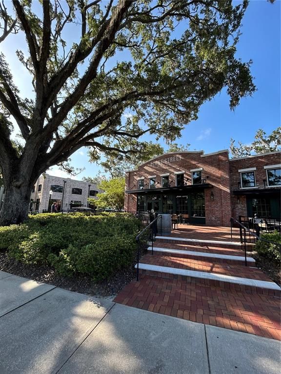 Backyard, Exterior, Facade, Brick Facade, Rowhouse