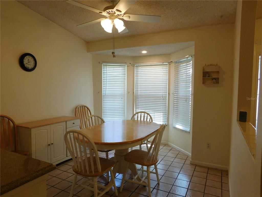 Dining room, Interior, Recessed Lighting