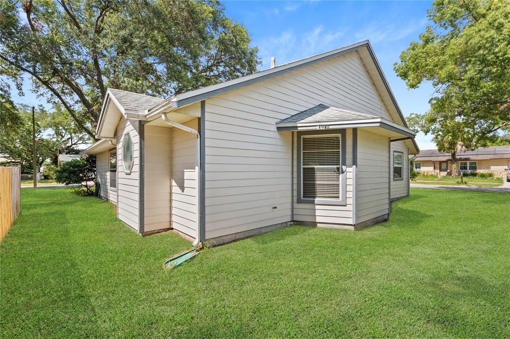 Backyard, Exterior