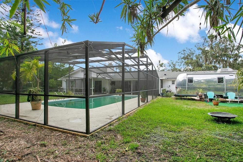 Backyard, Exterior, Sun Room