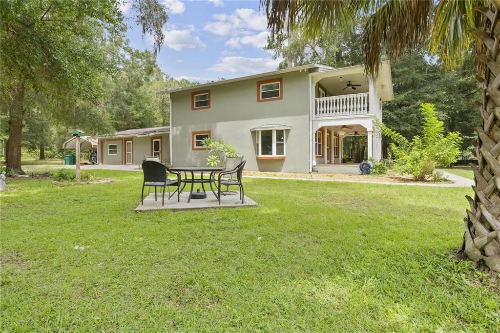 Backyard, Exterior
