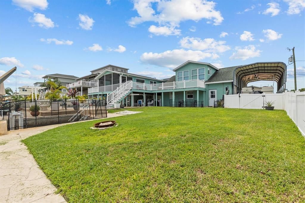 Backyard, Exterior