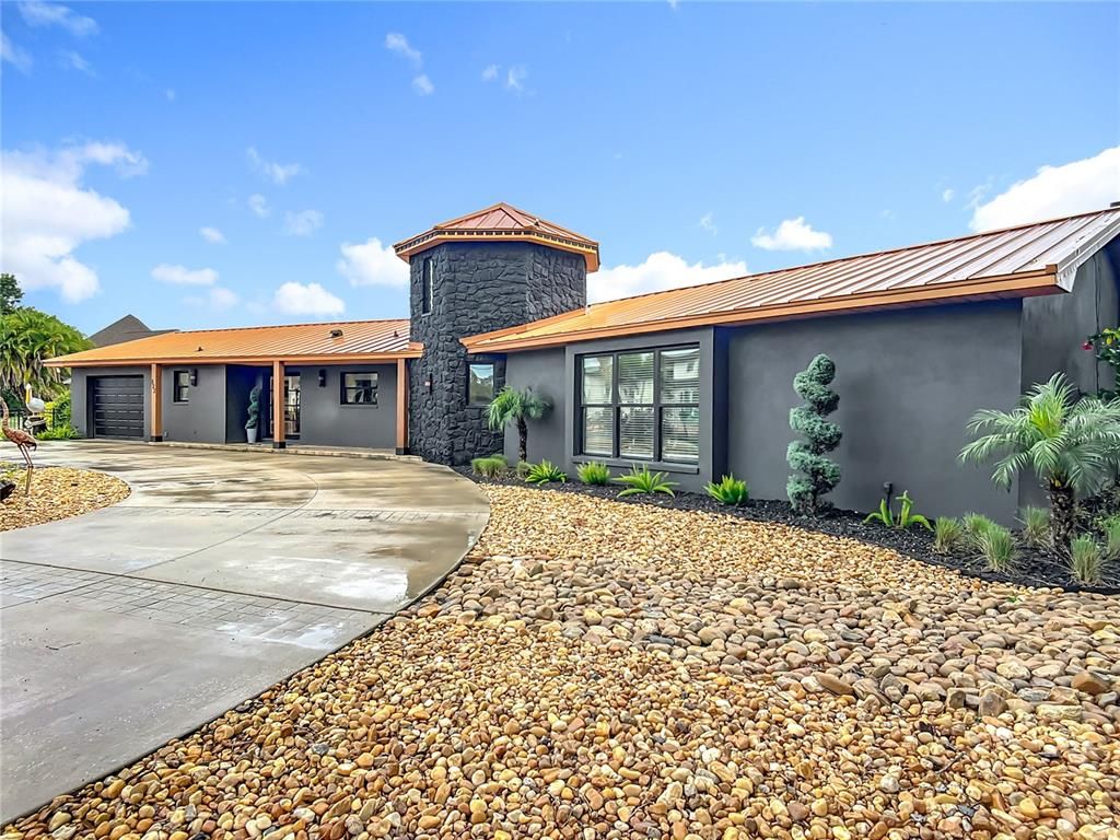 Backyard, Detached Garage, Exterior