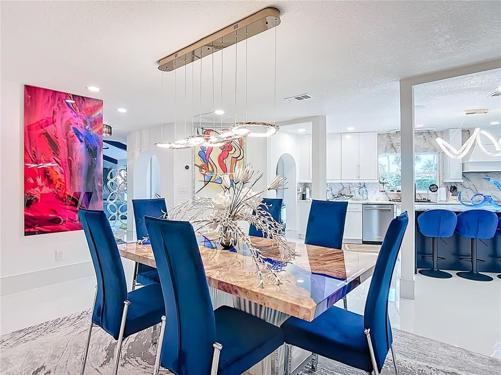 Dining room, Interior, Kitchen, Marble, Pendant Lights, Recessed Lighting