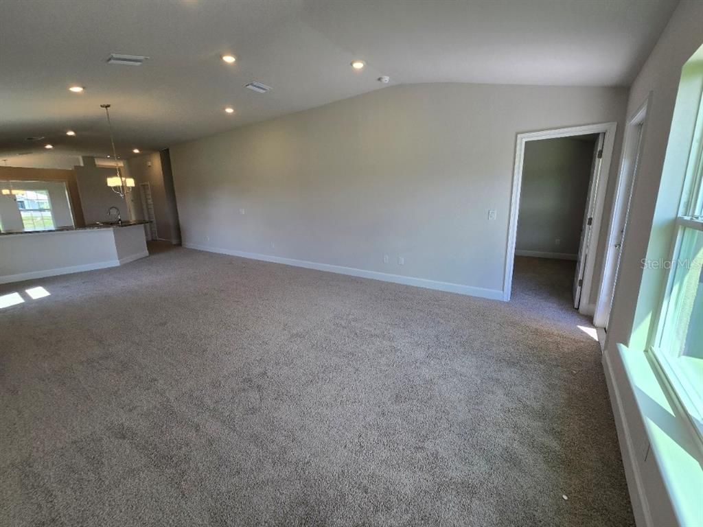 Empty room, Interior, Pendant Lights, Recessed Lighting